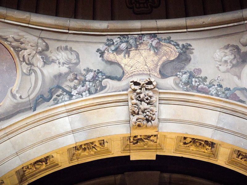 Painted and carved decoration in the Great Hall